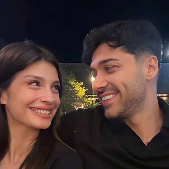 لًَسًــــــــهِ آلًَسًــــــــهِرهِ طوُيـــــــّلَهِ؛💗🐤  - AnyQuizi