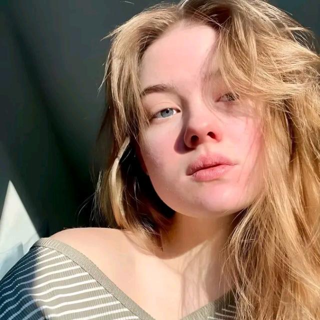 فتيات روسيات جميلات للمواعدة  - AnyQuizi