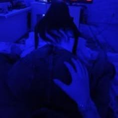 غرفة نوم للكبار +18  - AnyQuizi